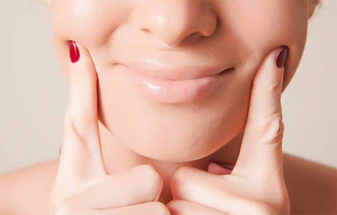 I migliori prodotti per prevenire le rughe sul contorno labbra