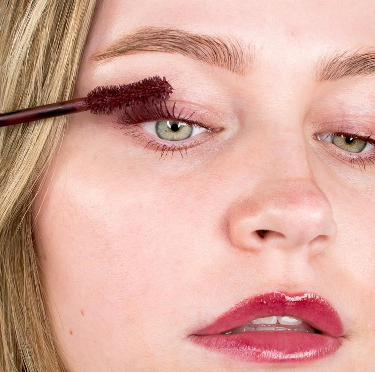 mascara burgundy a chi sta bene